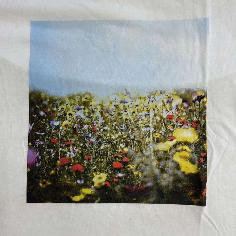 Banana Republic White Tee with Floral Print-size M - Picture 3 of 6